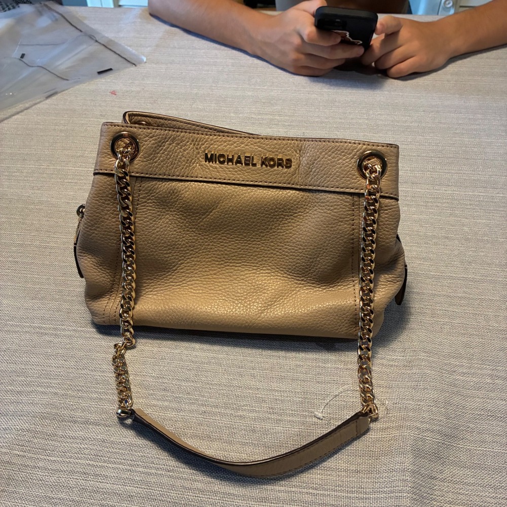Michael Kors Womens Bisque Jet Set Chain Messenger Leather Bag Medium